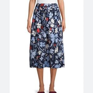 Time and Tru Large Blue and White Floral Skirt